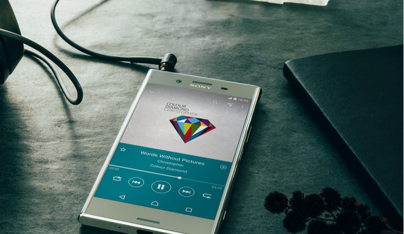 Zvuk, který si zamilujete, Sony Xperia XZ Premium má samozřejmě nejlepší A/D převodník, zvuk ze sluchátek tedy bude luxusní!